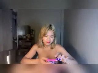 Xlovecam Adult Webcam of YourBestGirlX
