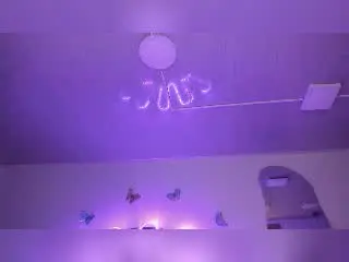 Xlovecam Live Sex Cam of LissyAndrade