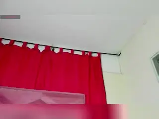 Xlovecam Live Sex Cam of ZoeHotMoretti
